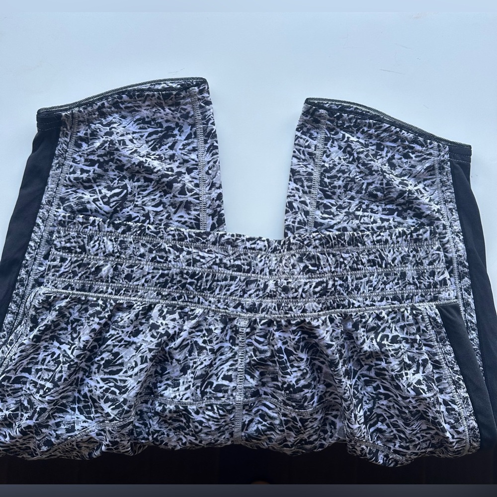 EUC 💎 Lululemon - For Love Crop Size 6 - Picture 5 of 10